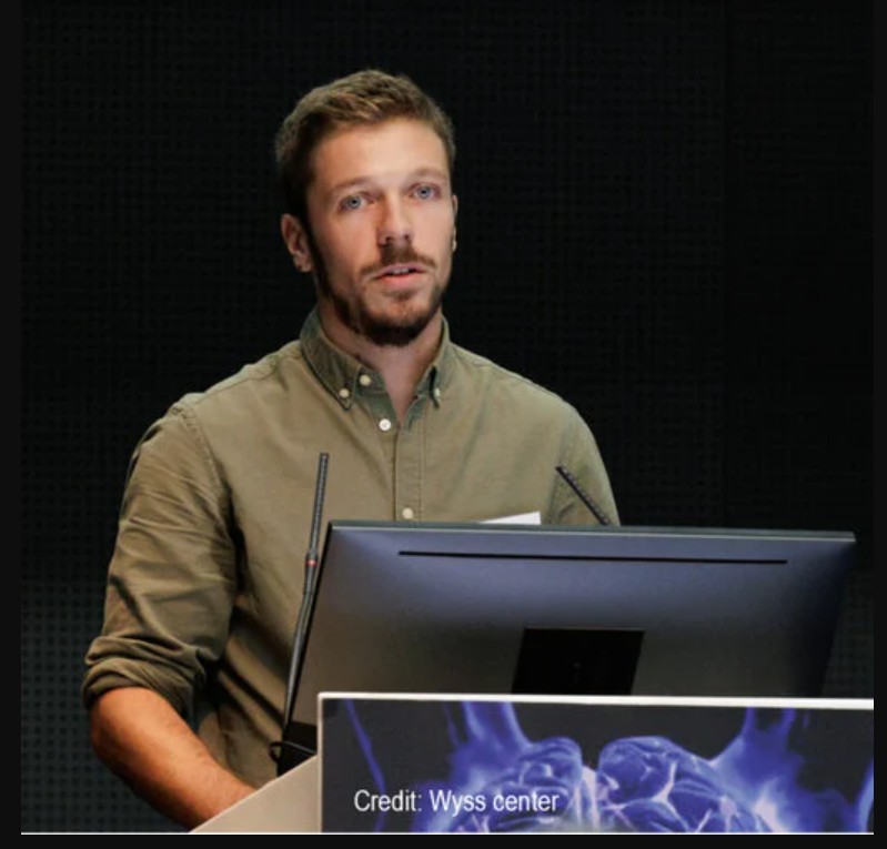 Our Alumni, Pierre Vassiliadis receives the 2025 NCM young scientist award